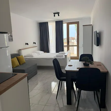 каваци студио с гледка към море Apartmán *